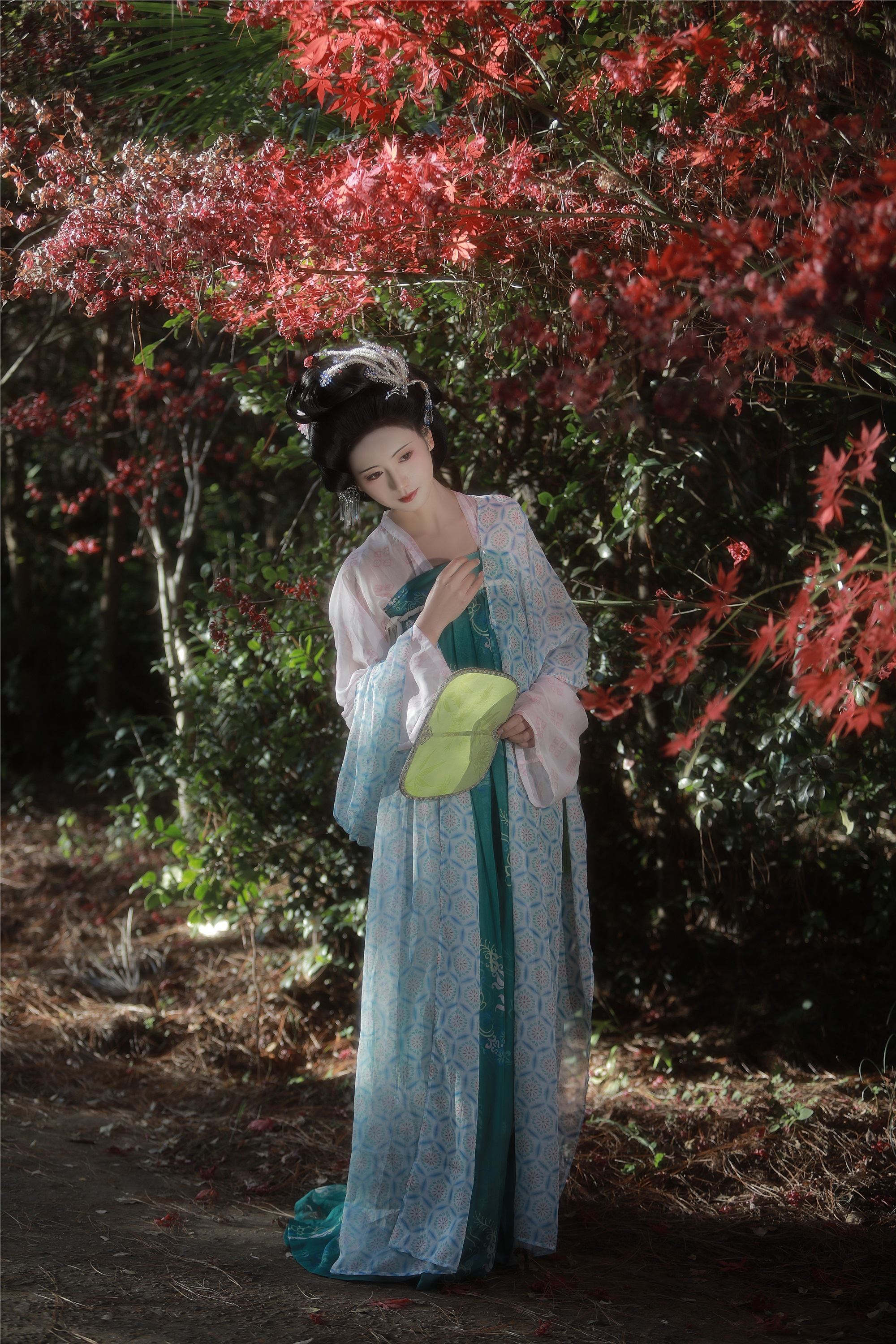 YITUYU艺图语 2025.01.25 橙黄橘绿时 瑜瑾